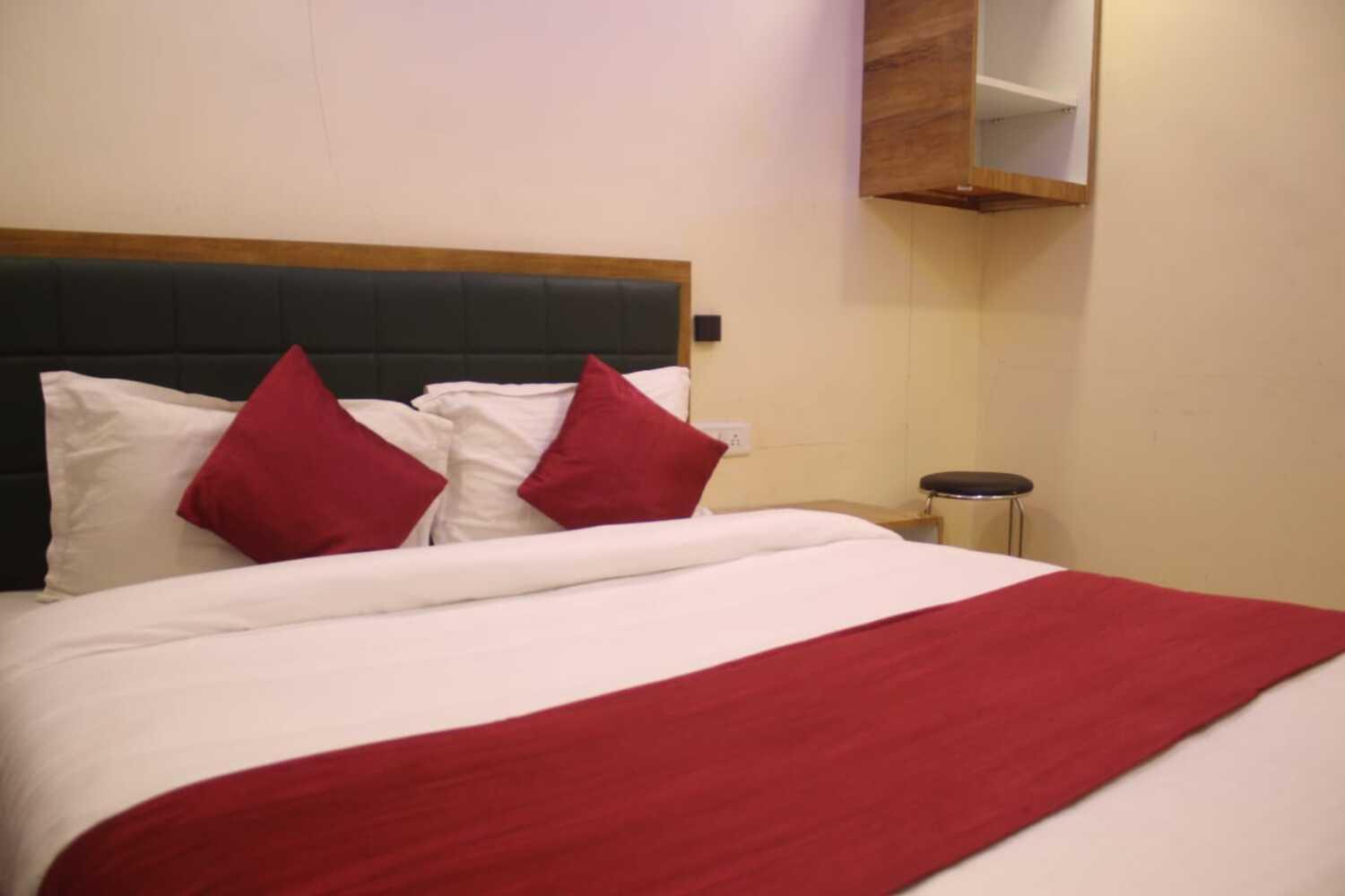 Hotel Siddharth Residency- Siddharth Nagar, Goregaon West — Photos 3